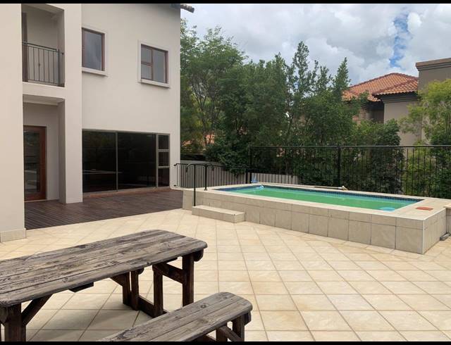 4 BEDROOM HOUSE SOLD IN XANADU